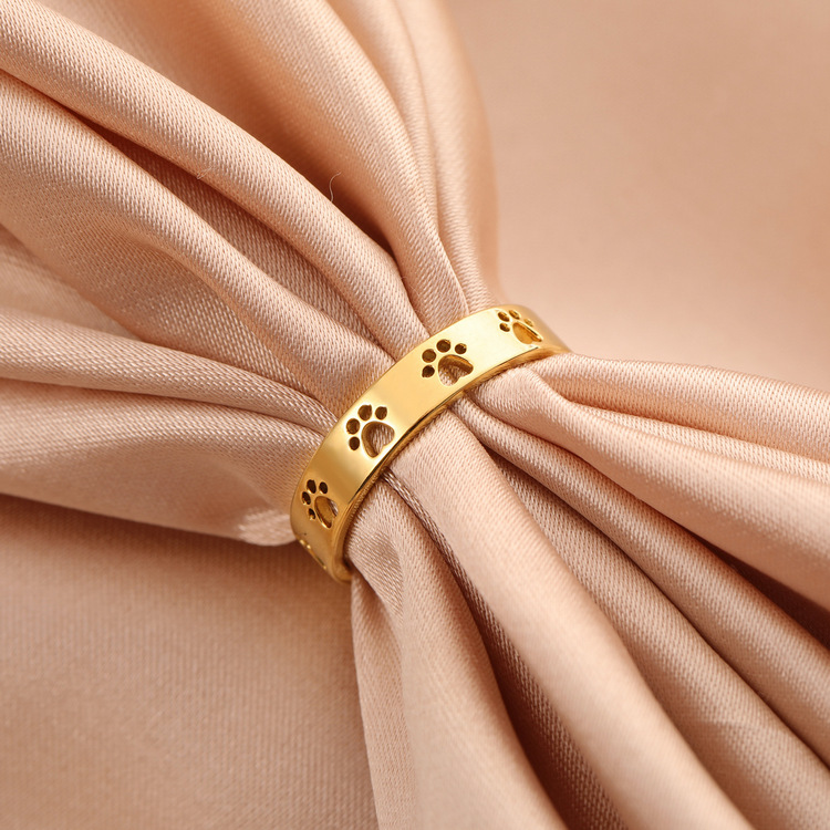 Hollow Claw Print Ring